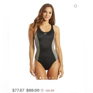 Beautiful Nike swimsuit new.